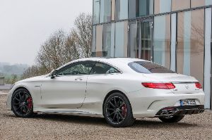 White-Mercedes-Benz-S63-AMG-Coupe-Wallpaper